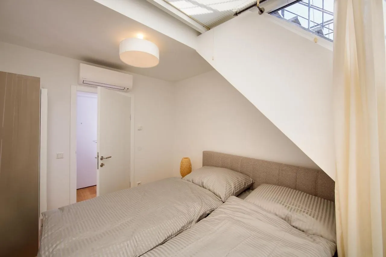 Ls Apartment By Nikolax Vienna Austria